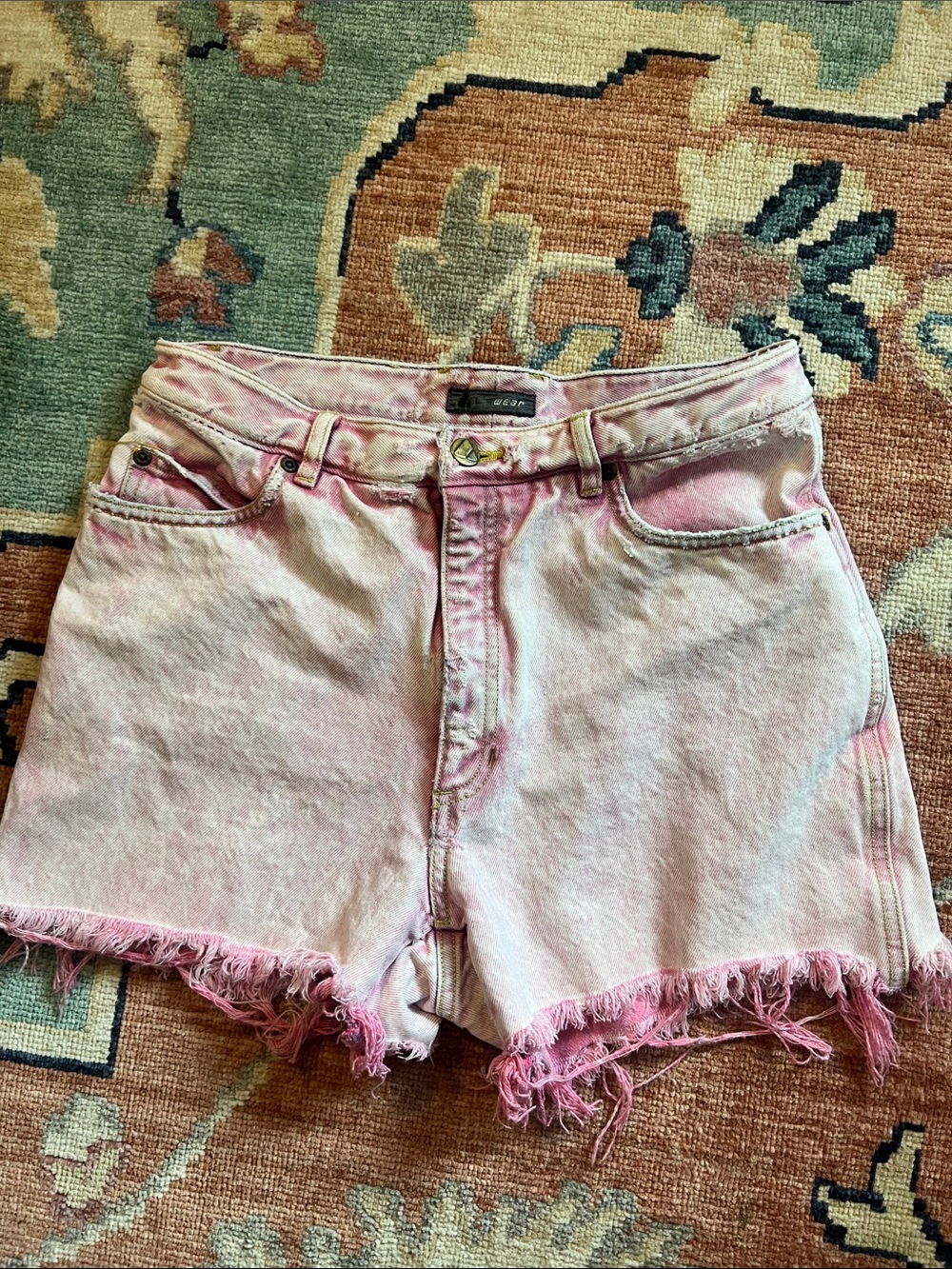 Vintage High-Rise Pink Denim Shorts with Frayed Hem
